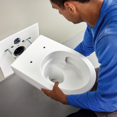 Acanto toalett med EFF3 teknologi (© Geberit)