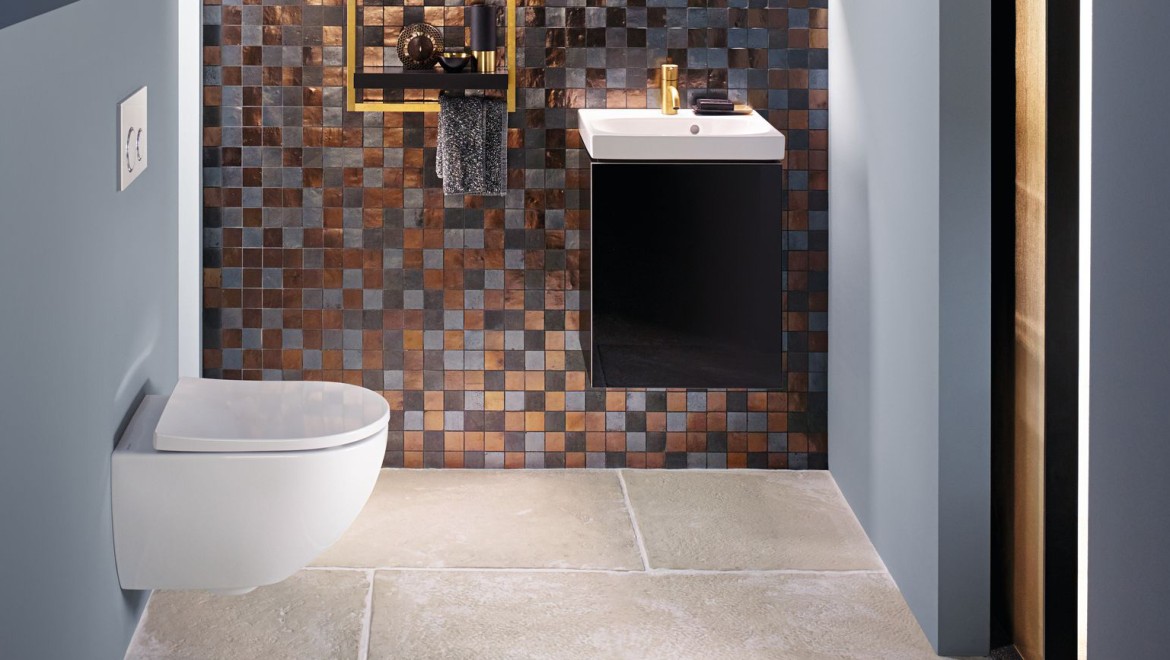 Moderne lite bad med Acanto taolett og Acanto servant Moderne lite bad med Acanto taolett og Acanto servant
