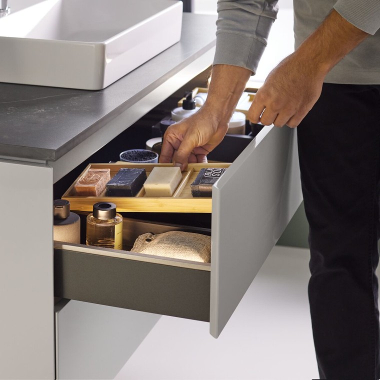 Geberit ONE servantskap med oppbevaringssystem Geberit ONE servantskap med oppbevaringssystem