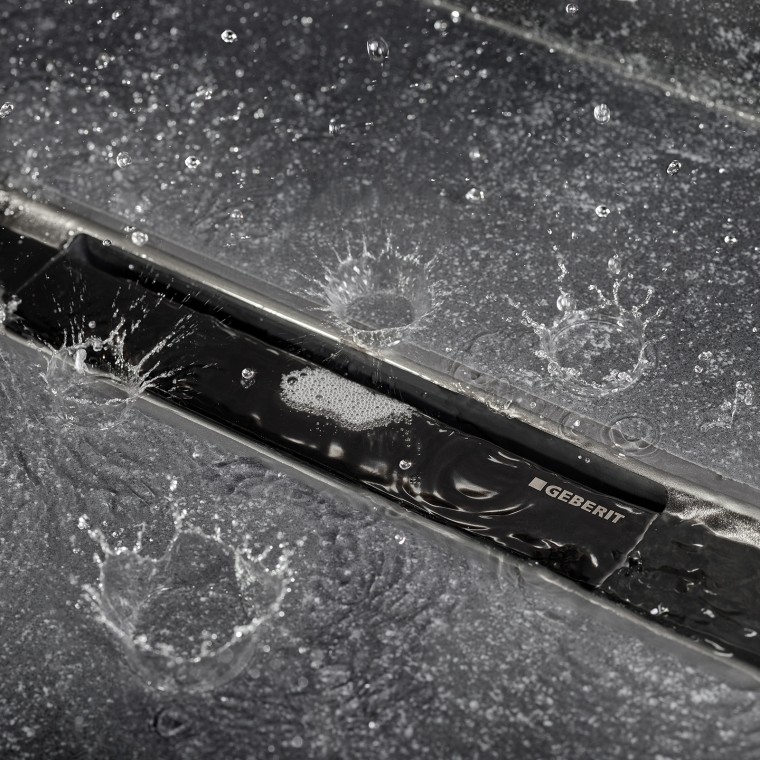 Geberit CleanLine80 slukrenne i svart krom (© Geberit) Geberit CleanLine80 slukrenne i svart krom (© Geberit)