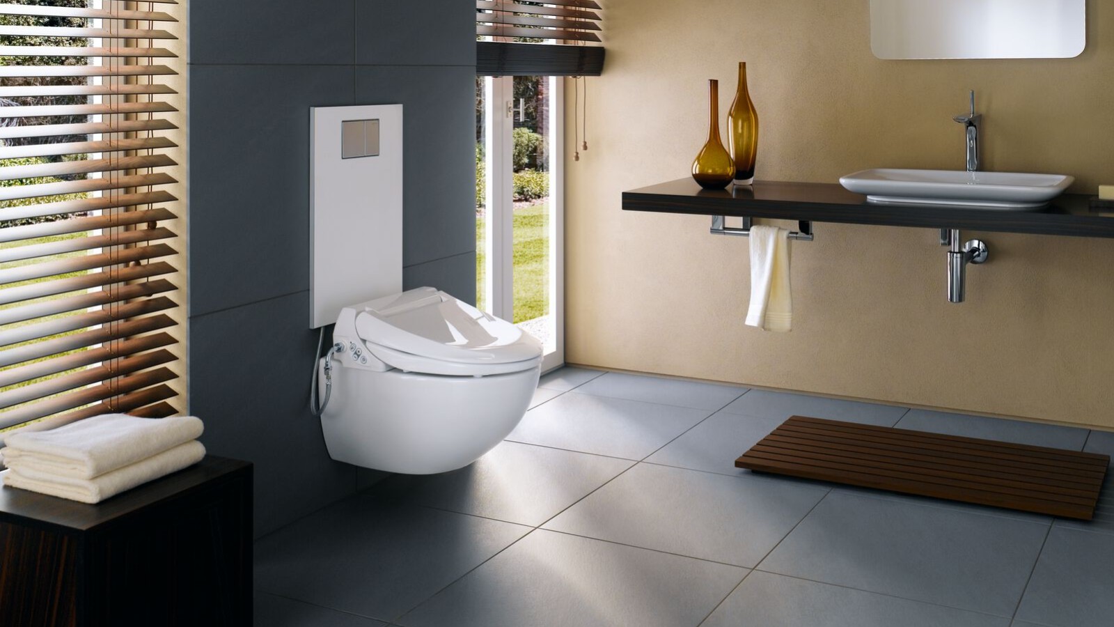 Geberit AquaClean 4000 med designdeksel