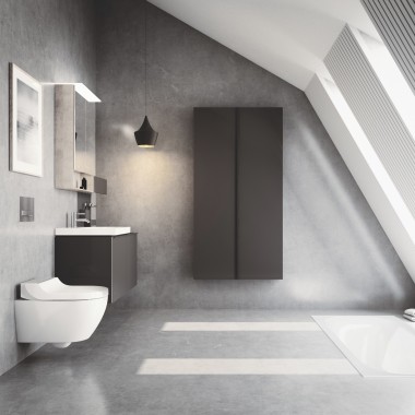Geberit AquaClean Tuma dusjtoalett med deksel i rustfritt stål Geberit AquaClean Tuma dusjtoalett med deksel i rustfritt stål