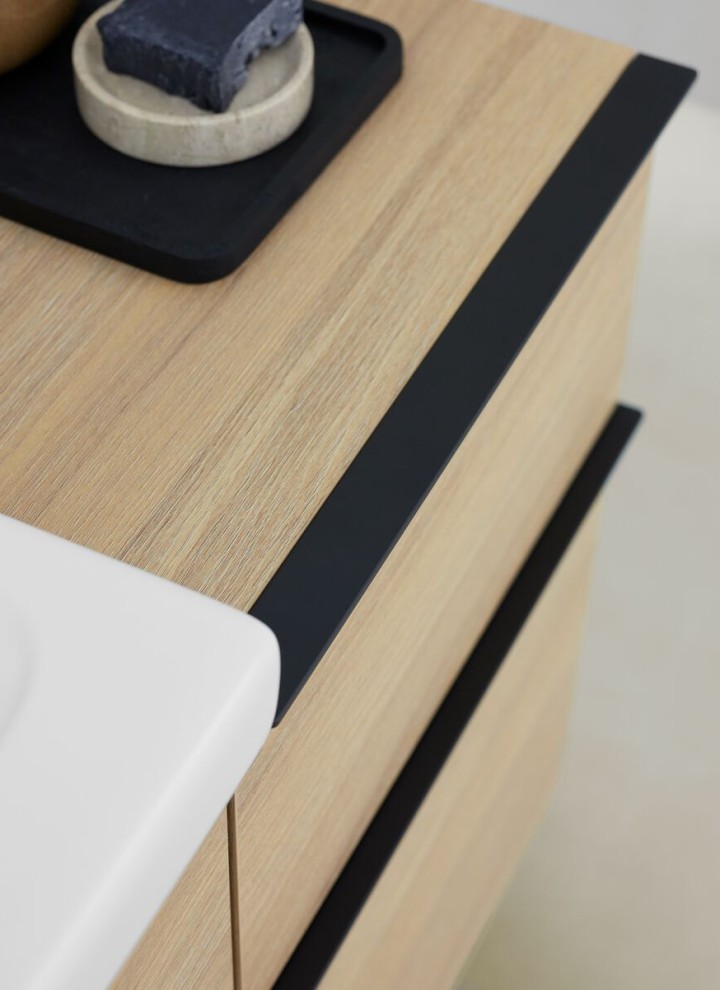 Geberit iCon møbler med høykvalitets eikeoverflate Geberit iCon møbler med høykvalitets eikeoverflate