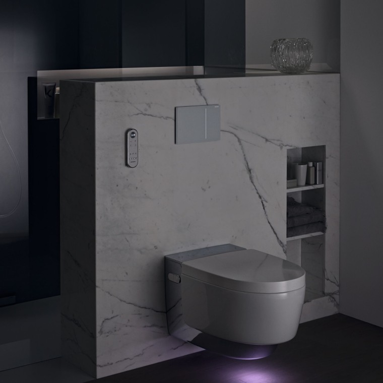 Geberit AquaClean Mera Comfort med orienteringslys (© Geberit)