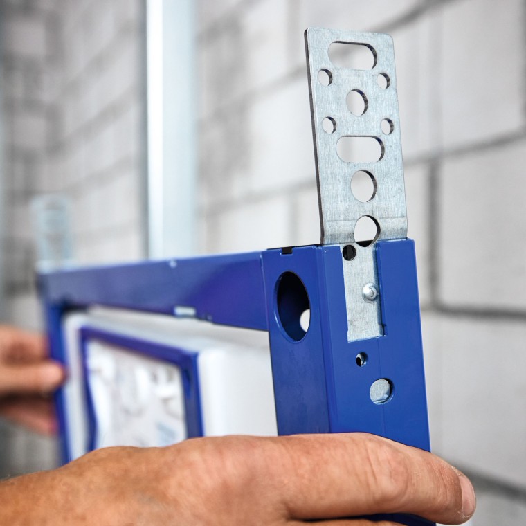 Simple installation of a Duofix element. Simple installation of a Duofix element.