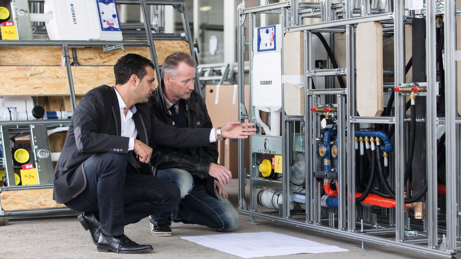 Geberits salgsrepresentant kontrollerer at installasjonen er riktig. Geberits salgsrepresentant kontrollerer at installasjonen er riktig.