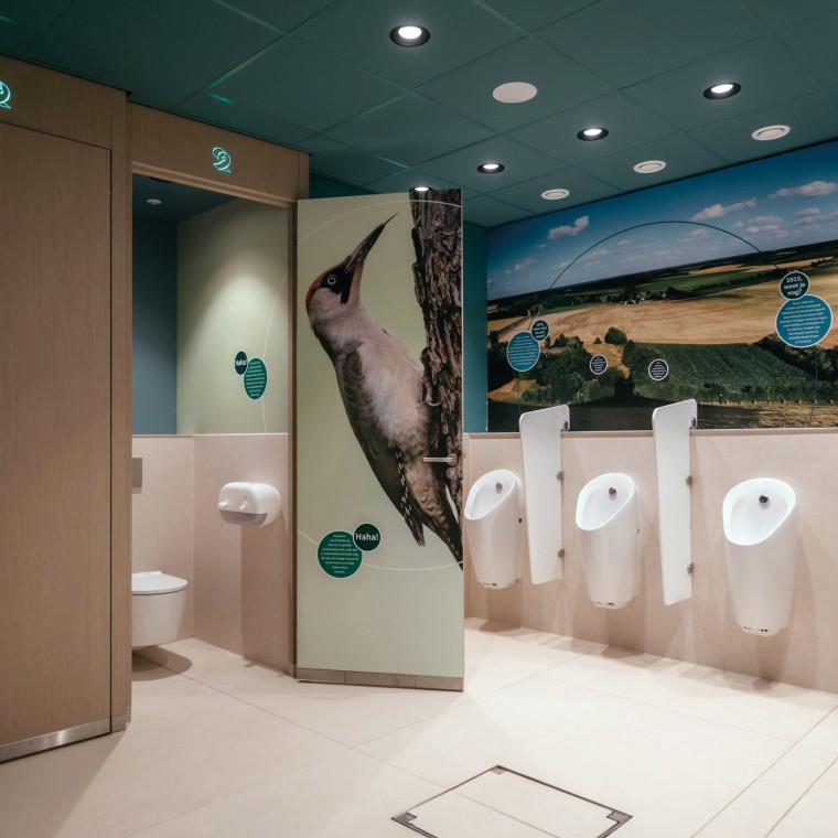 Geberit Preda urinal med automatisk skylling.