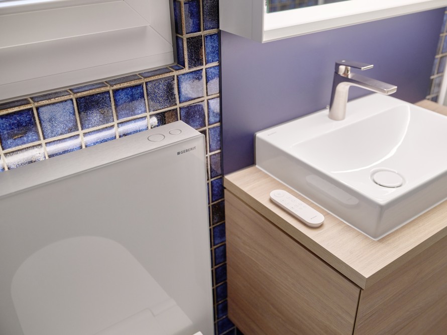 Monolith Plus-versjonen tilbyr tillegg som LED-belysning og luktavsug (© Ben Huggler)