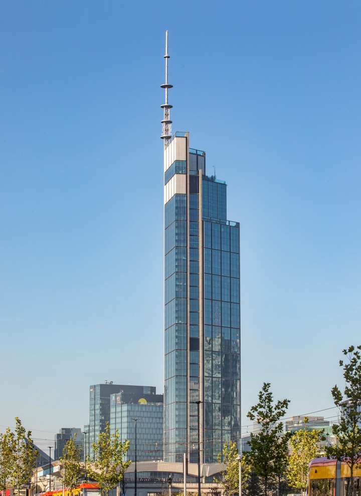 Varso Tower er den høyeste skyskraperen i EU (© Aaron Hargreaves/Foster + Partners) Varso Tower er den høyeste skyskraperen i EU (© Aaron Hargreaves/Foster + Partners)