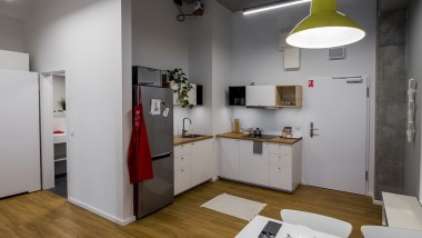 LivinnX tilbyr boenheter for enkeltpersoner, men også for delte leiligheter for inntil fire personer (© Jaroslaw Kakal/Geberit)