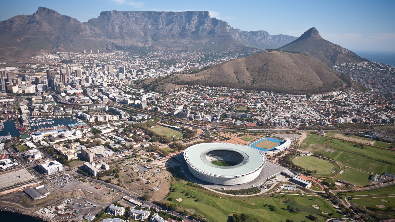 Cape Town Stadium, Cape Town, Sør-Afrika (© Pixabay) Cape Town Stadium, Cape Town, Sør-Afrika (© Pixabay)