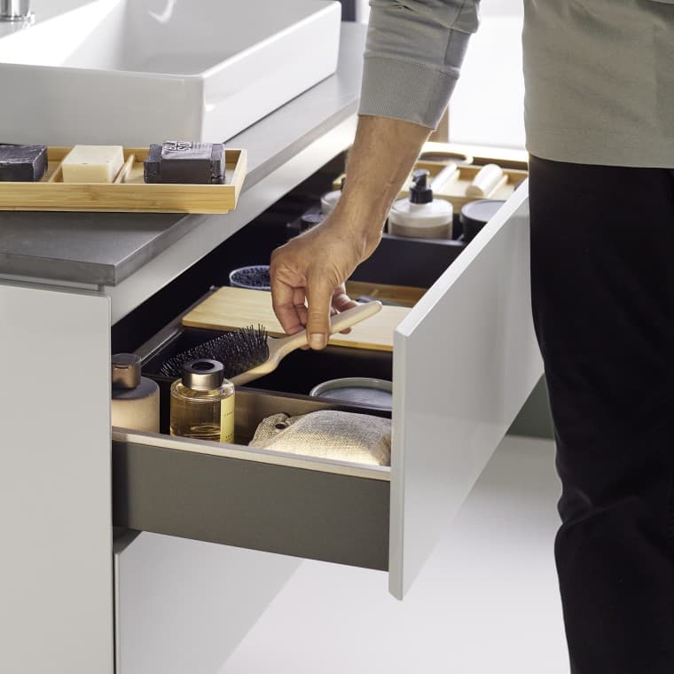 Modulært organiseringssystem med praktiske rom Modulært organiseringssystem med praktiske rom