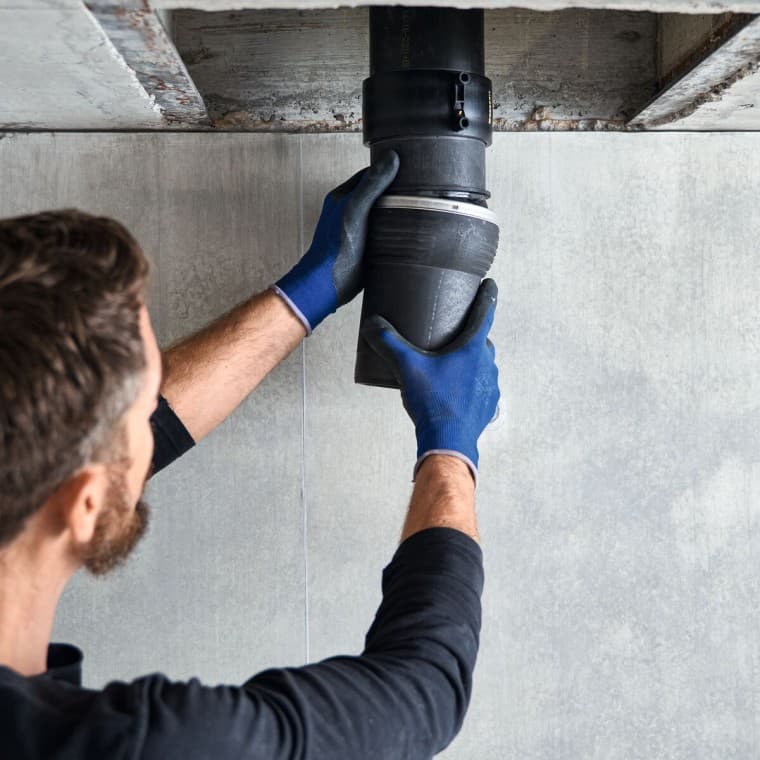 Montering av Geberit Silent-db20 Offset rørforbindelse Montering av Geberit Silent-db20 Offset rørforbindelse