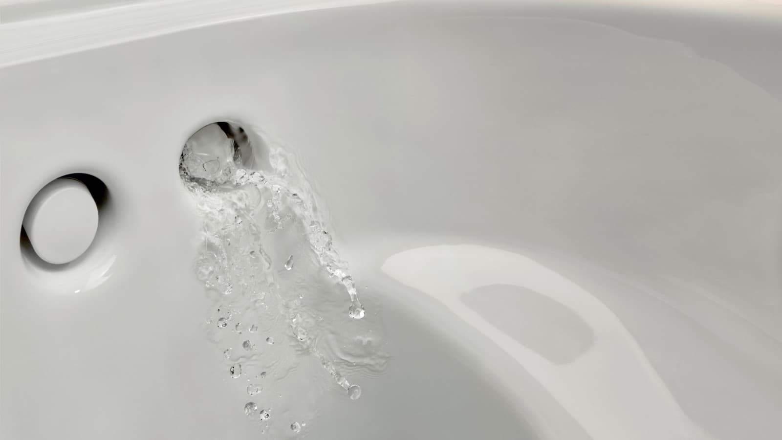 Forhåndsrengjøring og etterrengjøring av dusjdyse Forhåndsrengjøring og etterrengjøring av dusjdyse