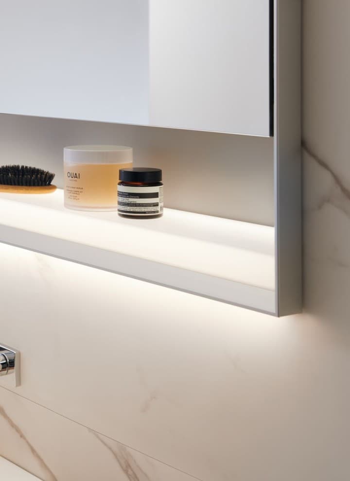 Geberit ONE speilskap i anodisert aluminium Geberit ONE speilskap i anodisert aluminium