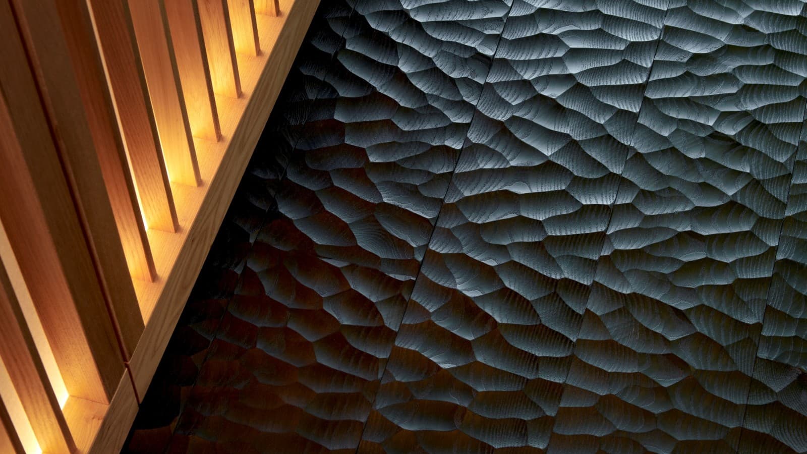 For Yuichi Kodai er det taktile essensielt – også under føttene: den japanske Naguri-teknikken. (© David Willen Studio) For Yuichi Kodai er det taktile essensielt – også under føttene: den japanske Naguri-teknikken. (© David Willen Studio)