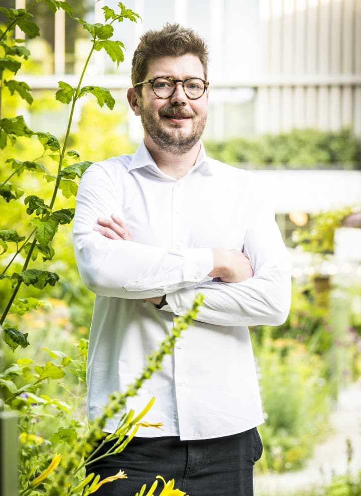 Jonas Vanbelle, arkitekten bak Rubenshusets nye inngangsbygg (© Frederik Beyens) Jonas Vanbelle, arkitekten bak Rubenshusets nye inngangsbygg (© Frederik Beyens)