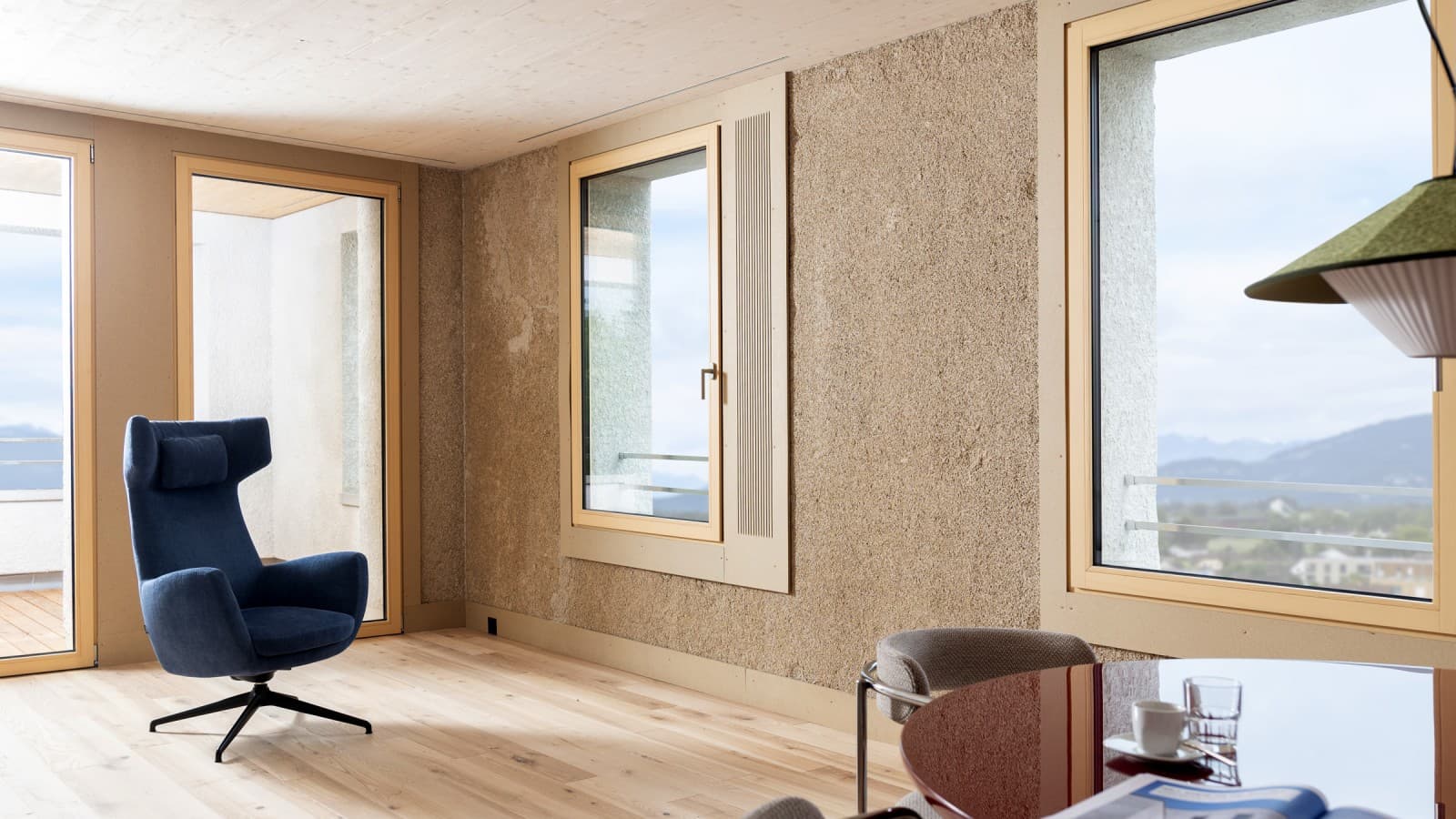 Hampemurstein brukes i interiøret til det største hamp-huset i Europa. (© Openly / Jens Ellensohn) Hampemurstein brukes i interiøret til det største hamp-huset i Europa. (© Openly / Jens Ellensohn)