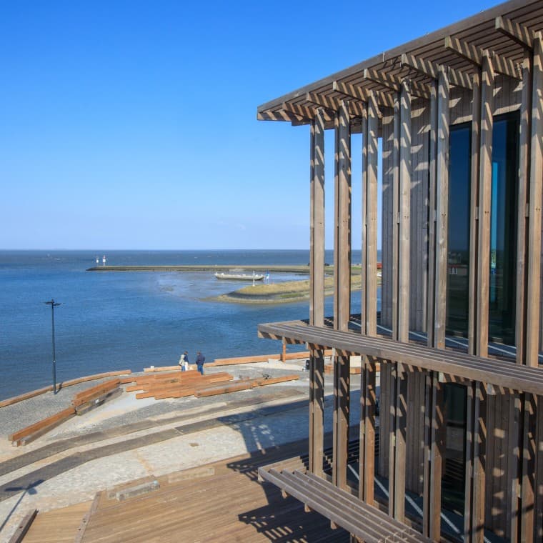 Den danske stjernearkitekten Dorte Mandrup designet det nye bygget for å tåle tøffe klimatiske forhold (© Tjeerd Visser) Den danske stjernearkitekten Dorte Mandrup designet det nye bygget for å tåle tøffe klimatiske forhold (© Tjeerd Visser)