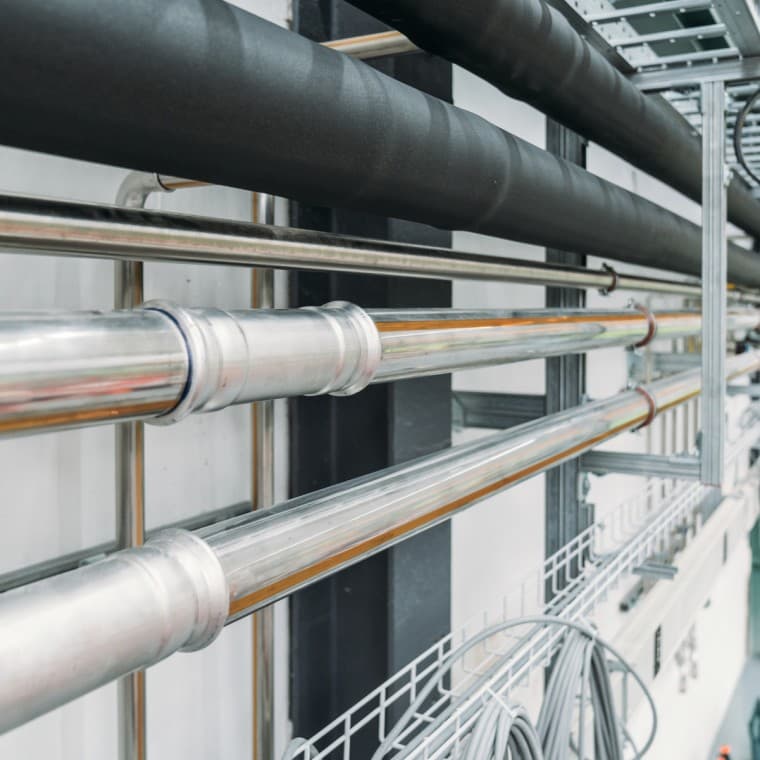 For mange industrielle bruksformål, så som trykkluft, inertgasser og undertrykk For mange industrielle bruksformål, så som trykkluft, inertgasser og undertrykk